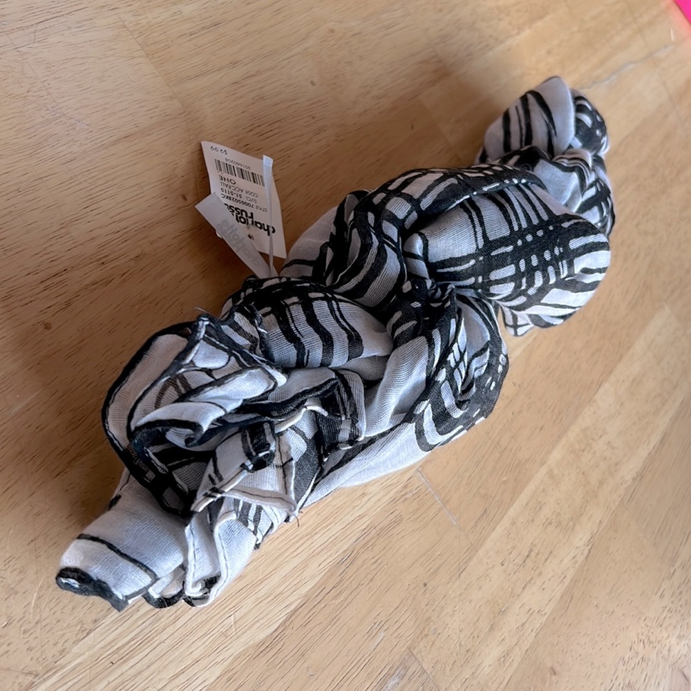 Brand new Charlotte Russe scarf